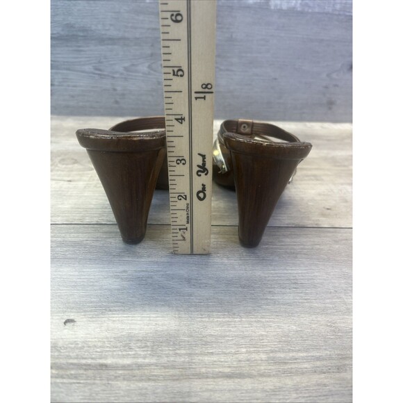 ITALIAN Shoemakers 7.5 Carved Out Wooden Heels Gold Bronze - Picture 7 of 14